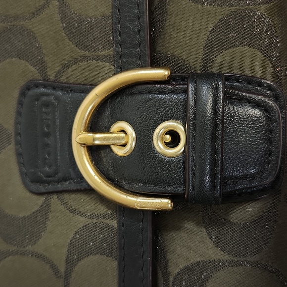 Coach Ladies Army Green Leather Signature Trifold Snap Closure Wallet - Picture 12 of 13